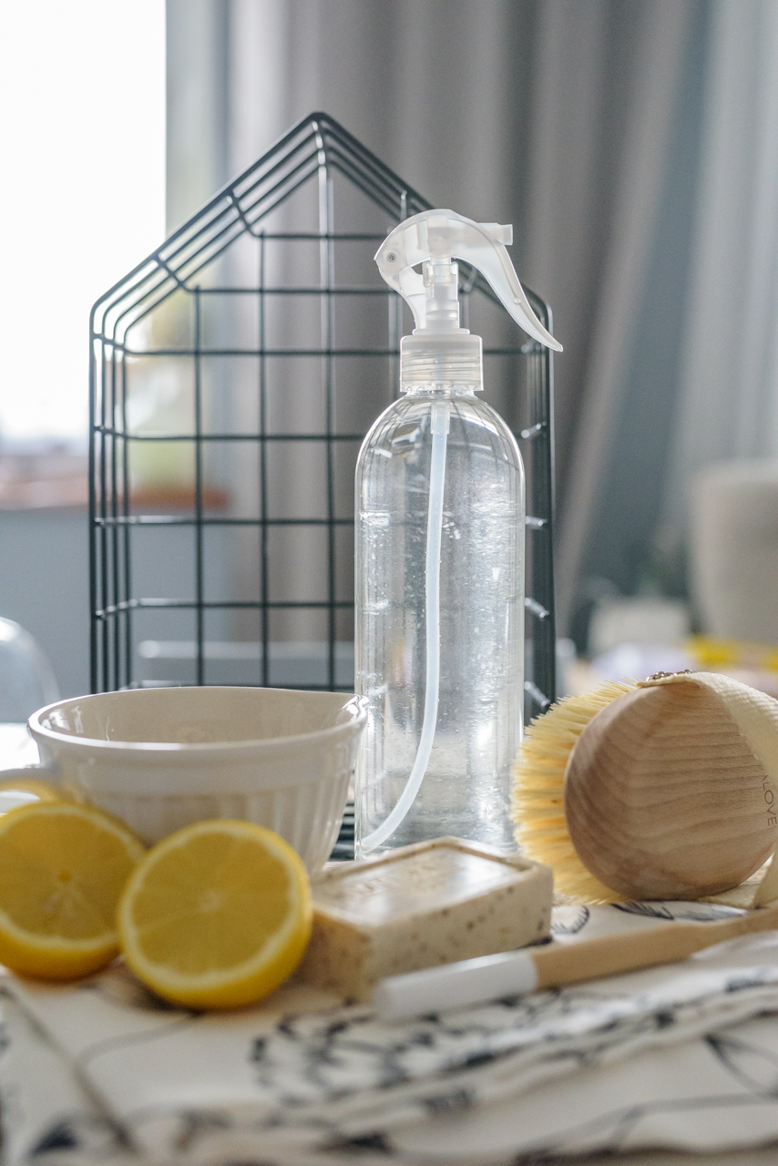 Zrób sam płyn do mycia szyb, ekosprzątanie